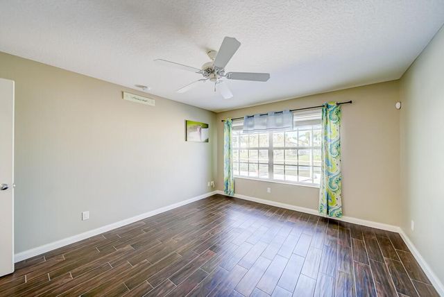 8199 Saint Johns Court, Wellington, FL 33414