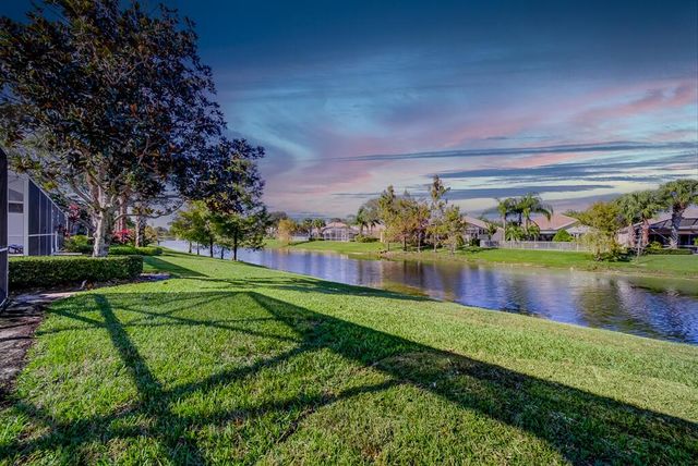 8199 Saint Johns Court, Wellington, FL 33414