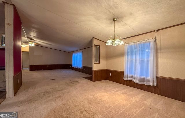 431 Paradise Valley Road, Cleveland, GA 30528