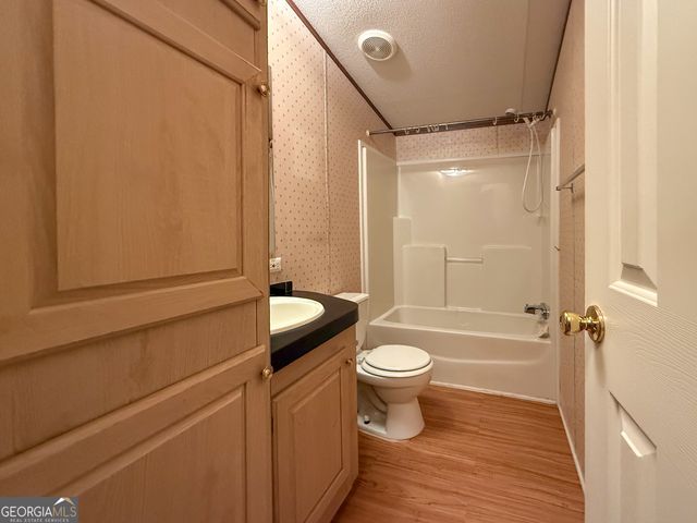 431 Paradise Valley Road, Cleveland, GA 30528