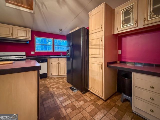 431 Paradise Valley Road, Cleveland, GA 30528