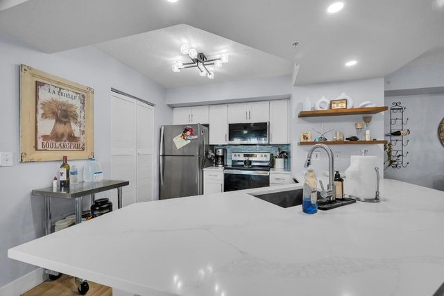 3688 NW Mediterranean Lane 208, Jensen Beach, FL 34957