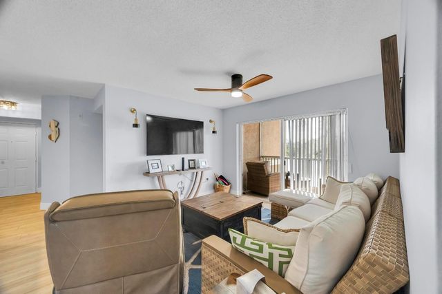 3688 NW Mediterranean Lane 208, Jensen Beach, FL 34957