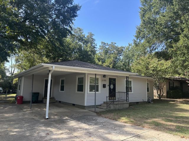 2105 Hairston Street, Conway, AR 72034