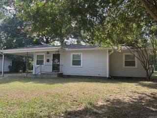 2105 Hairston Street, Conway, AR 72034