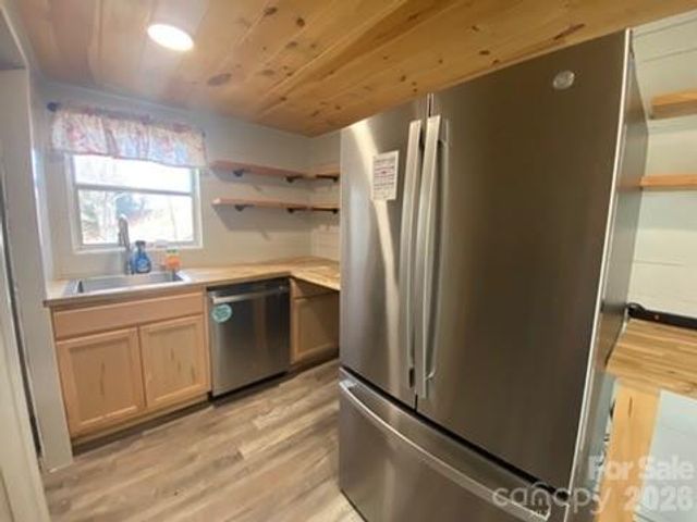 75 Old Macedonia Road, Alexander, NC 28701