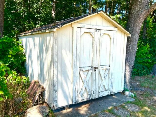 451 S Dangl Road, Muskegon, MI 49442