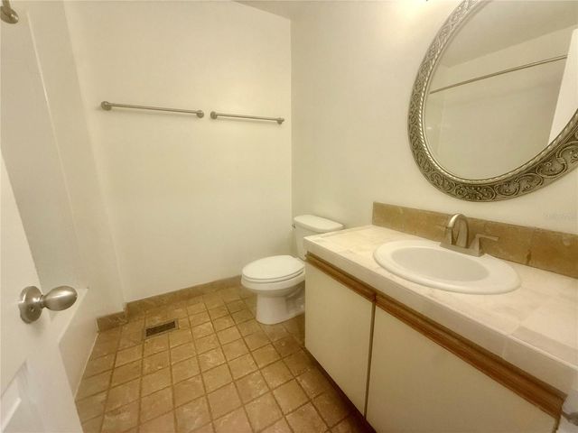 3933 SW 26TH DRIVE D, Gainesville, FL 32608