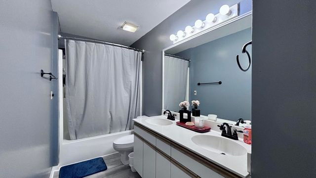 515 Valley View B101, Branson, MO 65616