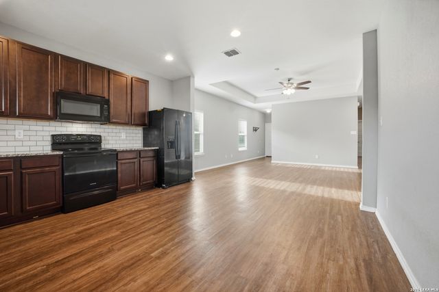 425 Hunters Rnch E, San Antonio, TX 78253