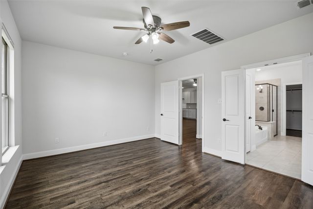 924 Pear Avenue, Forney, TX 75126