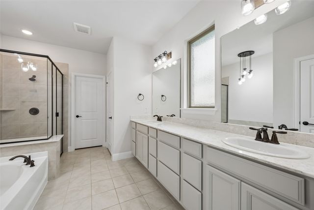 924 Pear Avenue, Forney, TX 75126
