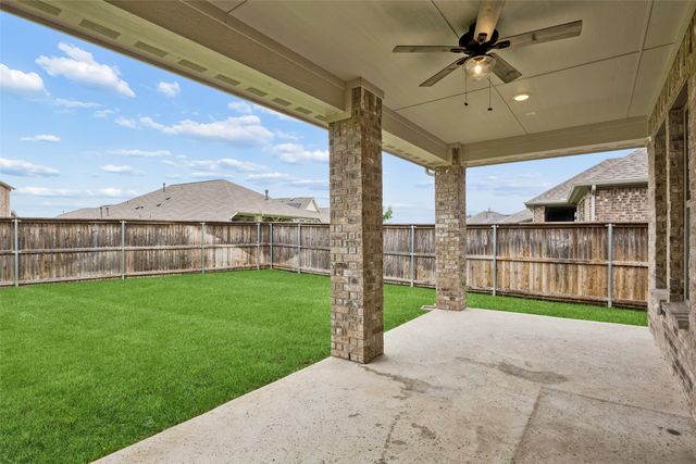 924 Pear Avenue, Forney, TX 75126