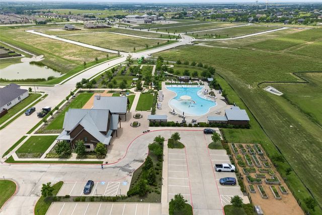 924 Pear Avenue, Forney, TX 75126