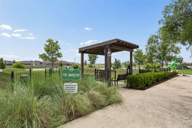 924 Pear Avenue, Forney, TX 75126