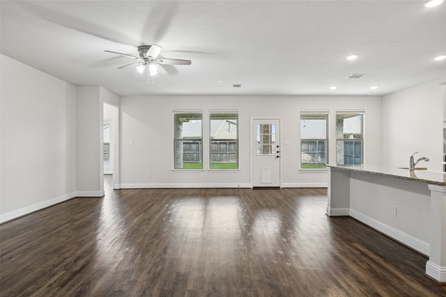 924 Pear Avenue, Forney, TX 75126