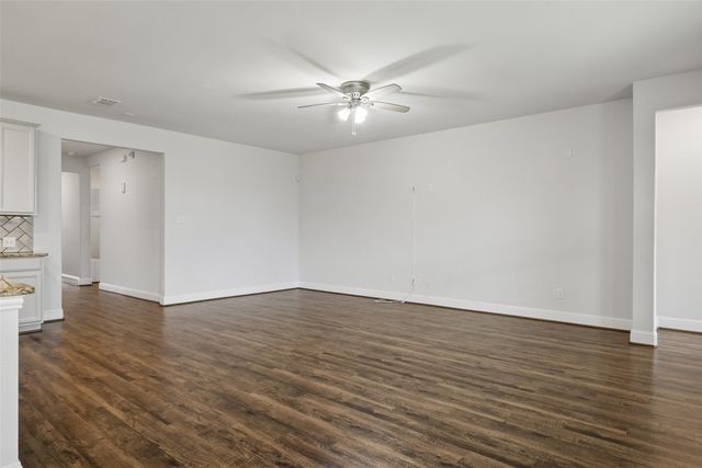924 Pear Avenue, Forney, TX 75126