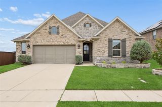 924 Pear Avenue, Forney, TX 75126