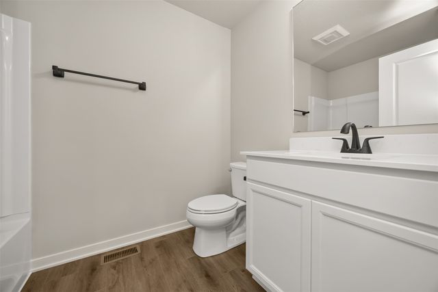 1155 NW Petersen Drive, Waukee, IA 50263