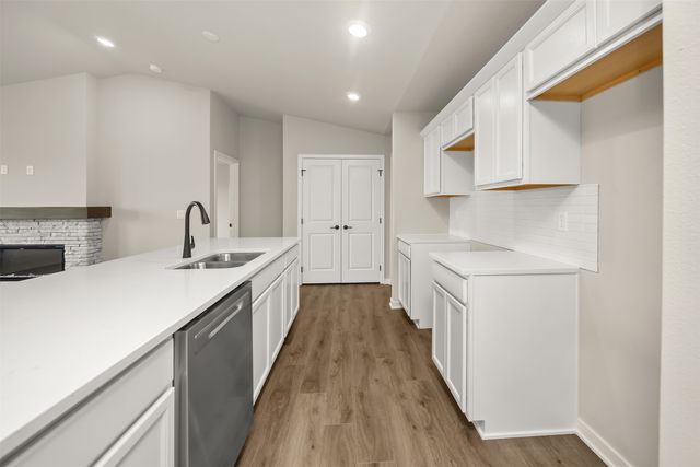 1155 NW Petersen Drive, Waukee, IA 50263