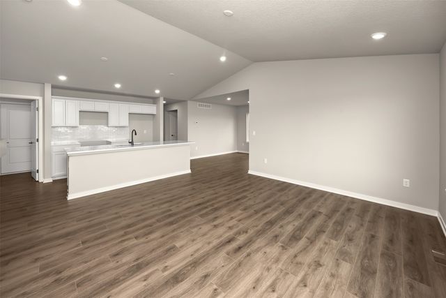 1155 NW Petersen Drive, Waukee, IA 50263