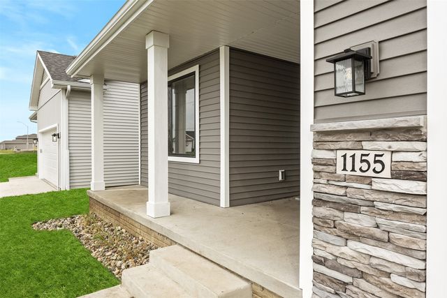 1155 NW Petersen Drive, Waukee, IA 50263