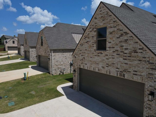 4344 Macnab Drive, Tyler, TX 75707