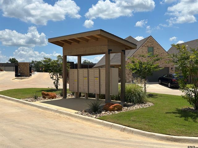 4344 Macnab Drive, Tyler, TX 75707