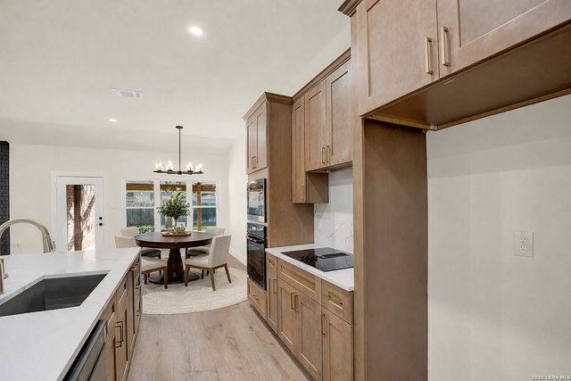 2411 Kelso, San Antonio, TX 78248