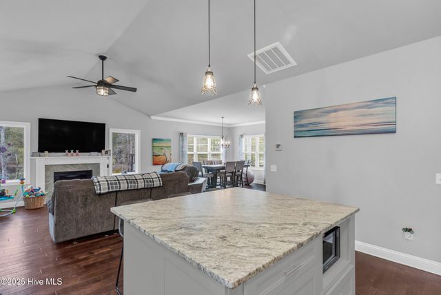 2000 Southport Lane, Southport, NC 28461