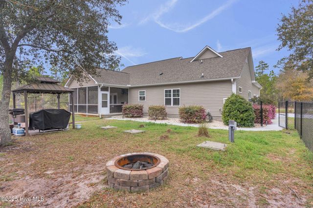 2000 Southport Lane, Southport, NC 28461