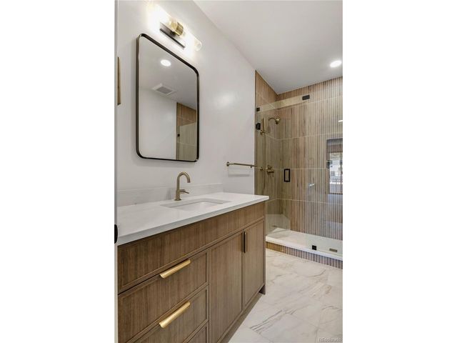 812 Dahlia St, Denver, CO 80220