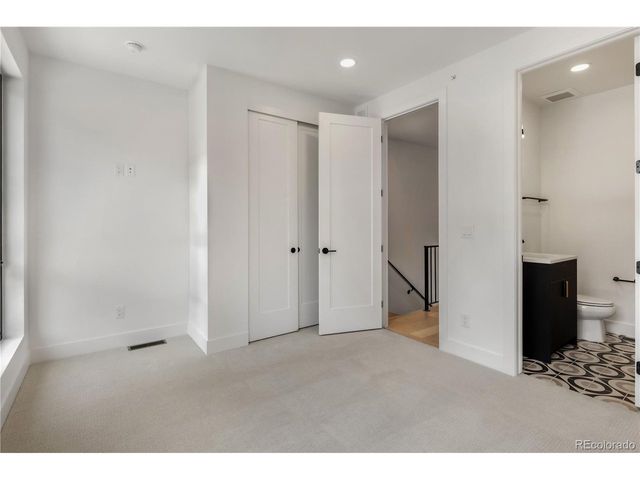 812 Dahlia St, Denver, CO 80220