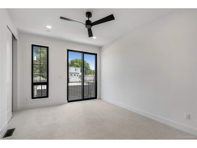 812 Dahlia St, Denver, CO 80220