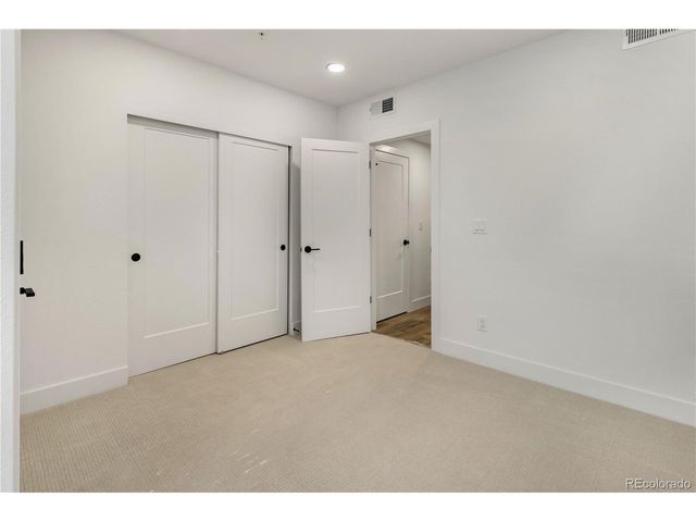 812 Dahlia St, Denver, CO 80220