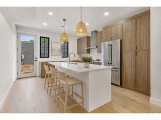 812 Dahlia St, Denver, CO 80220
