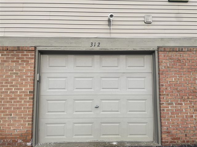 312 Marigold Circle 52, Westland, MI 48185