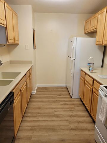 312 Marigold Circle 52, Westland, MI 48185