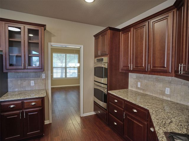 1116 Hillridge DR, Round Rock, TX 78665