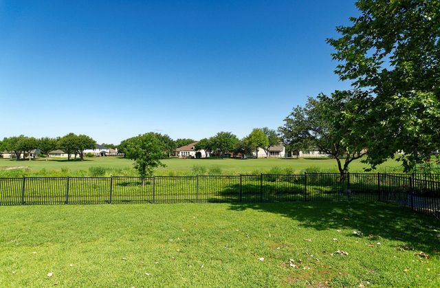 1116 Hillridge DR, Round Rock, TX 78665