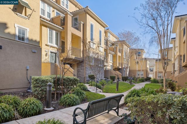 4363 Fitzwilliam St, Dublin, CA 94568