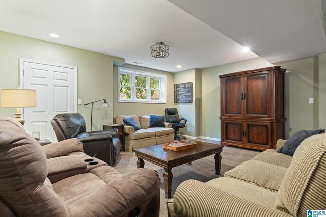 6151 VALLEY STATION DRIVE, Hoover, AL 35124