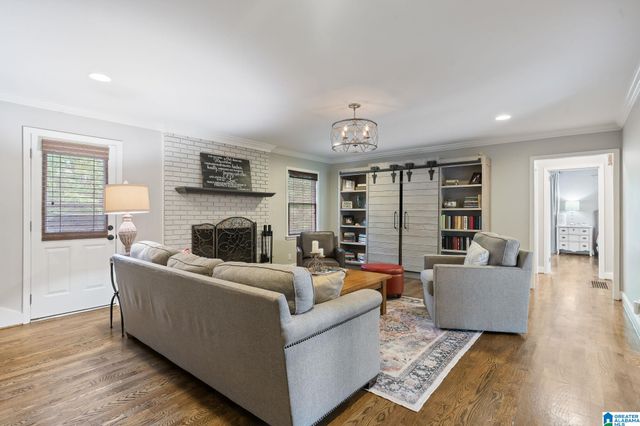 6151 VALLEY STATION DRIVE, Hoover, AL 35124