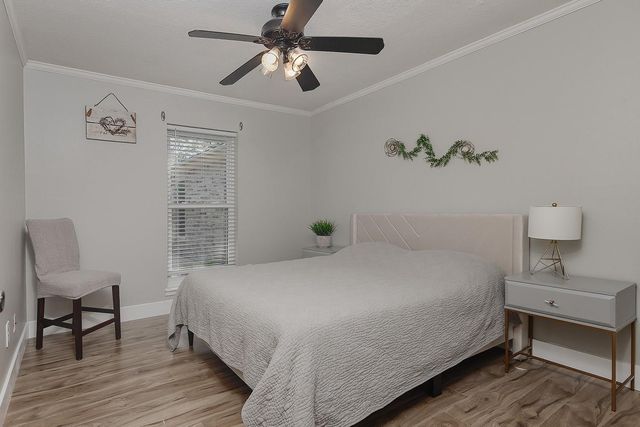 99 N Deerfoot Circle, The Woodlands, TX 77380