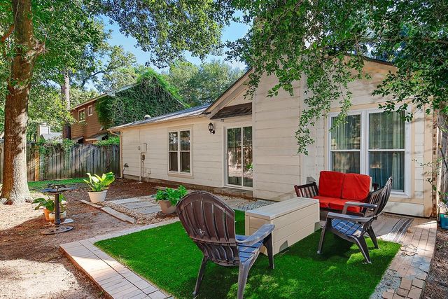 99 N Deerfoot Circle, The Woodlands, TX 77380