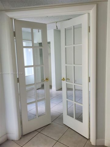 1154 Coral Club Dr 1154, Coral Springs, FL 33071