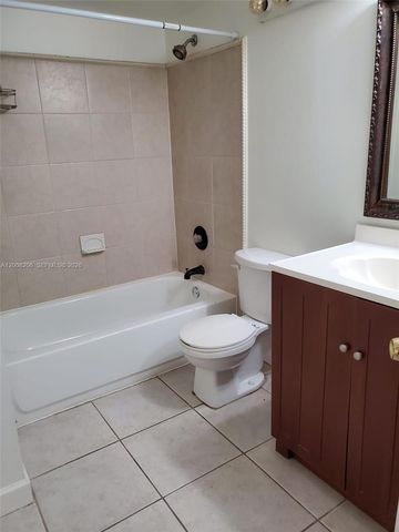 1154 Coral Club Dr 1154, Coral Springs, FL 33071