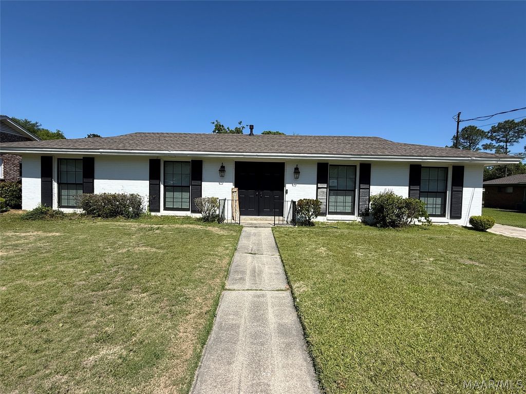 3277 WINDWOOD Drive, Montgomery, AL 36116