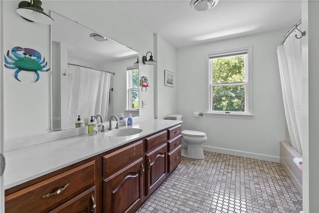 30 Battery Lane, Jamestown, RI 02835