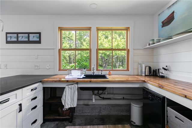 30 Battery Lane, Jamestown, RI 02835